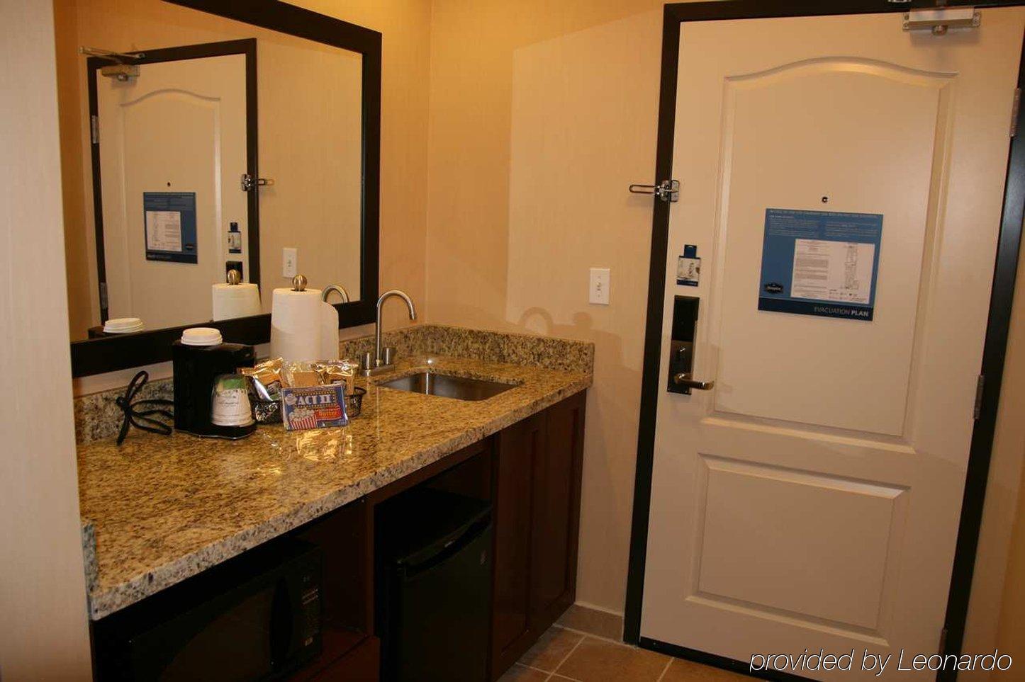 Hampton Inn & Suites New Castle, Pa Pokoj fotografie